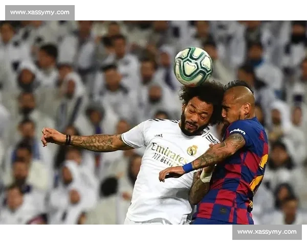 维尼修斯引爆德比闹剧：摆臭脸 + 冲冲突，皇马该卖他？